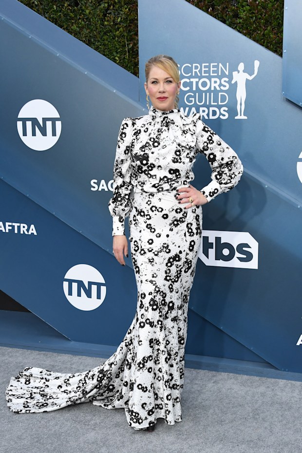 LOS ANGELES, CALIFORNIA - JANUARY 19: Christina Applegate attends the 26th Annual Screen Actors Guild Awards at The Shrine Auditorium on January 19, 2020 in Los Angeles, California. (Photo by Jon Kopaloff/Getty Images)
