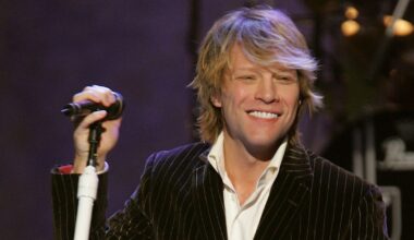 Jon Bon Jovi Opens Up About Career-Threatening Health Issue