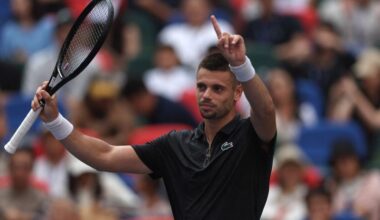 Tennis: Tennis-Gea sends Shelton crashing out of Shanghai