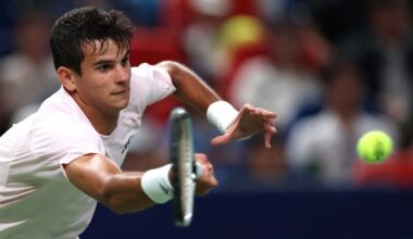 Tennis: Tennis-Jodar apologises for swearing at ball kid in Shanghai