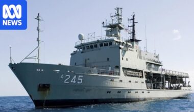 Investigation underway after recording device found in cabin of HMAS Leeuwin navy ship