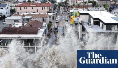 How California is bracing for a winter of floods, fires and extreme storms all at once | Environment
