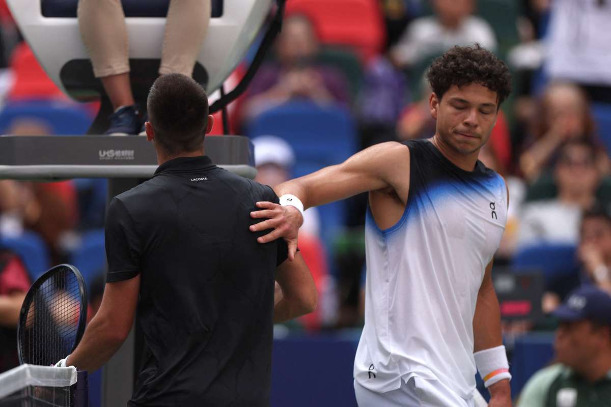 Third seed Shelton dumped out of Shanghai Masters by Gea as Zverev marches on