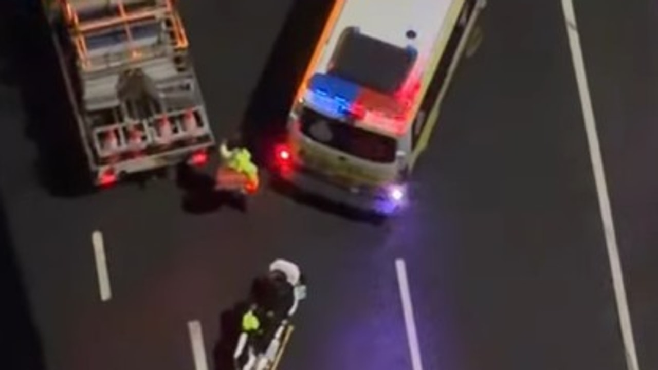Surfers Paradise man charged after allegedly ramming metal barrier