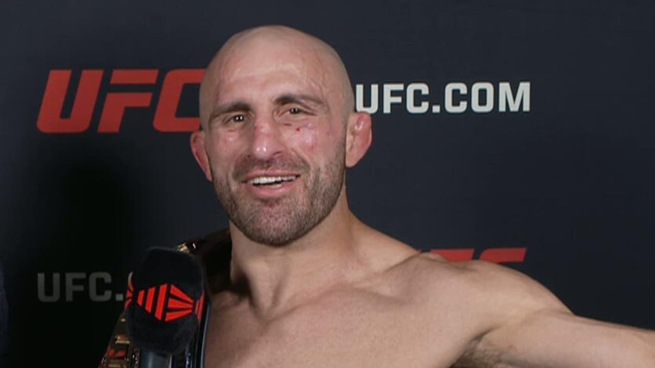 ‘I’ll do it’: Volk challenges UFC legend to ‘superfight’… and makes shock ‘crook’ reveal