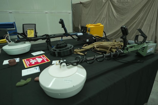 A device engineered with the CSIRO is promising to revolutionise global landmine clearance.