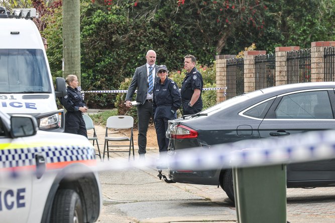 Police at Nye Way, Orelia where a man was found dead yesterday. 