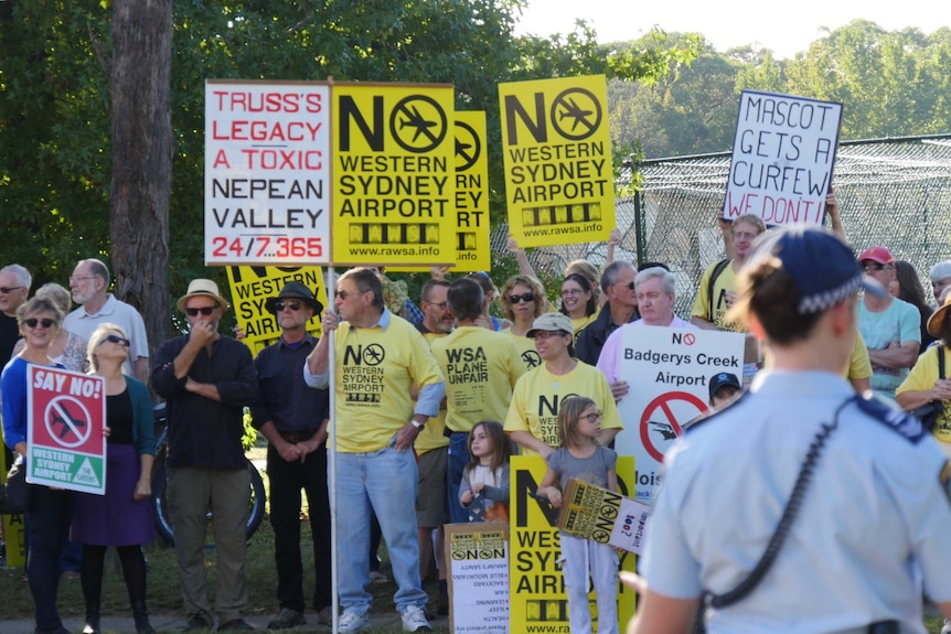 Glenbrook protesters