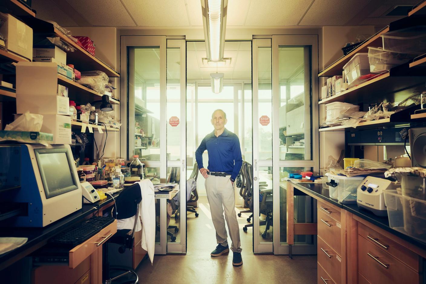 Daniel Drucker standing in his lab