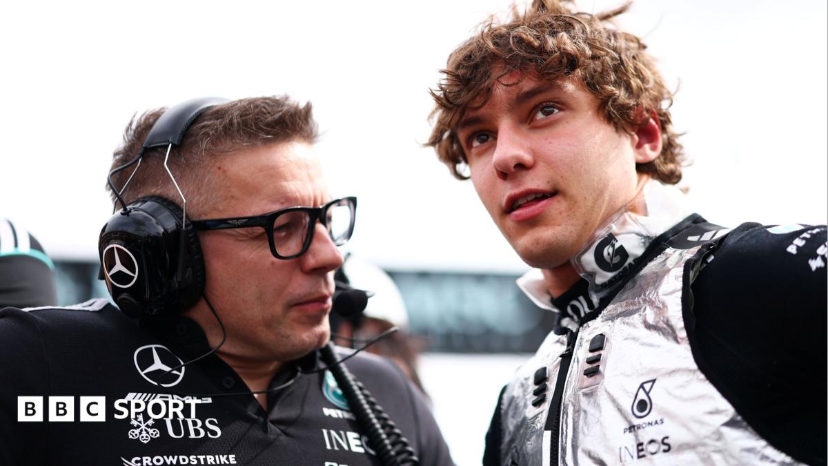 Mercedes driver Kimi Antonelli speaking with his race engineer Peter 'Bono' Bonnington before the United States Grand Prix