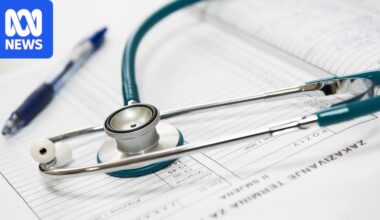 Doctor banned for prescribing medication to patient, then buying it back