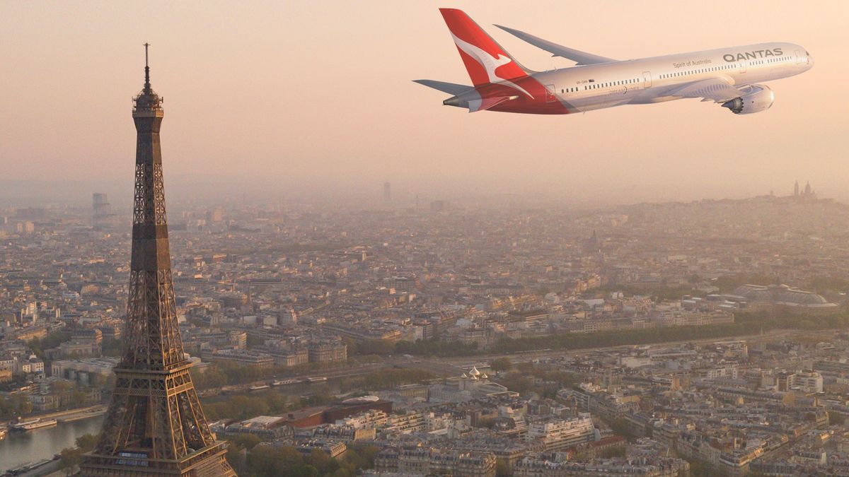 Qantas stretches new routes to London, Paris