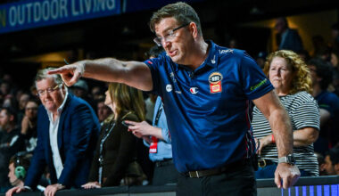 2–3 and waiting: Adelaide's Humphries headache