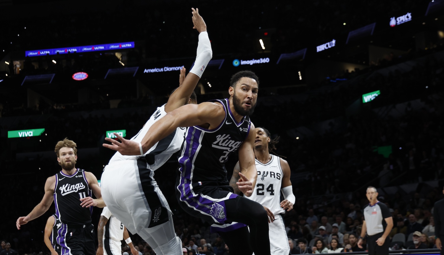 Cruel blow: Simmons revival halted by suspected Achilles tear