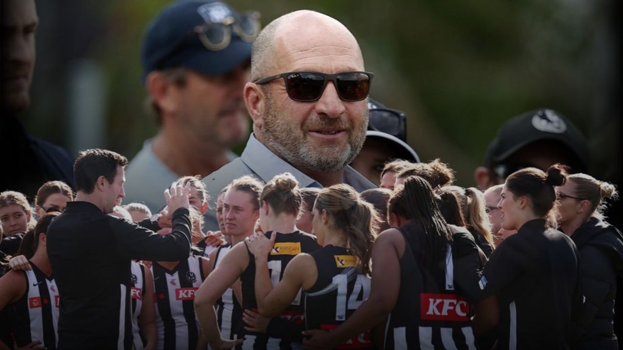 Collingwood AFLW boss Craig Kelly fronts players over unrest