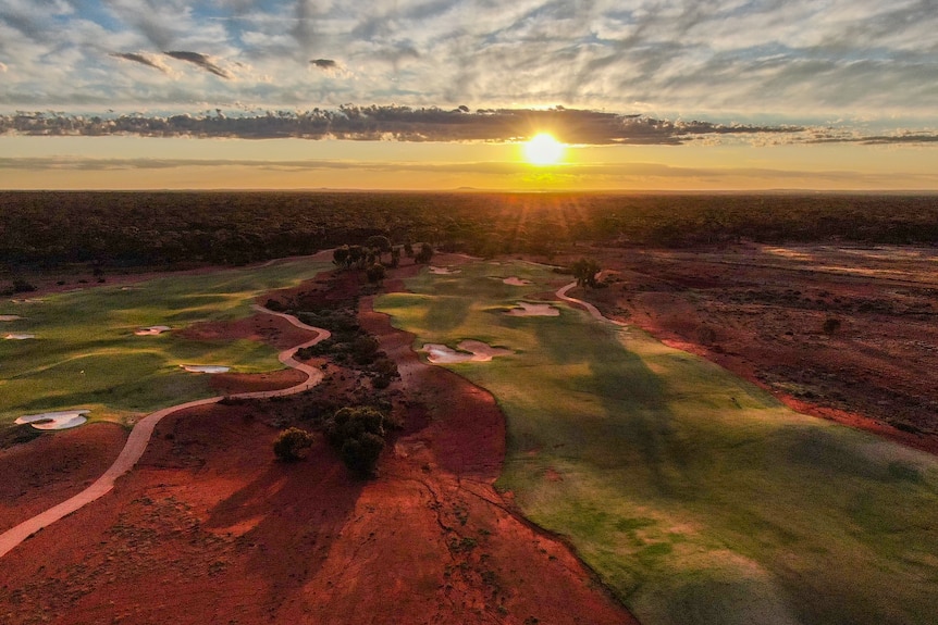 Aerial shot of Kalgoorlie golf course.