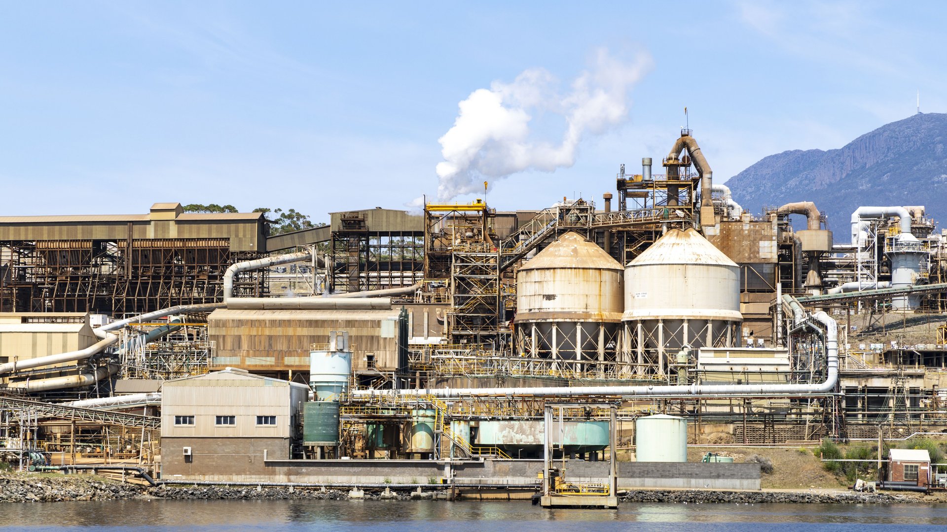 With Bell Bay smelter $200 million bailout Albanese wants Australia to ‘make things’