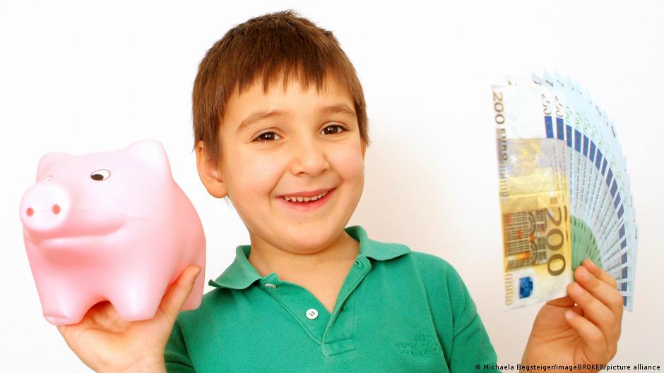 Germany news: Parliament approves pension plan for children