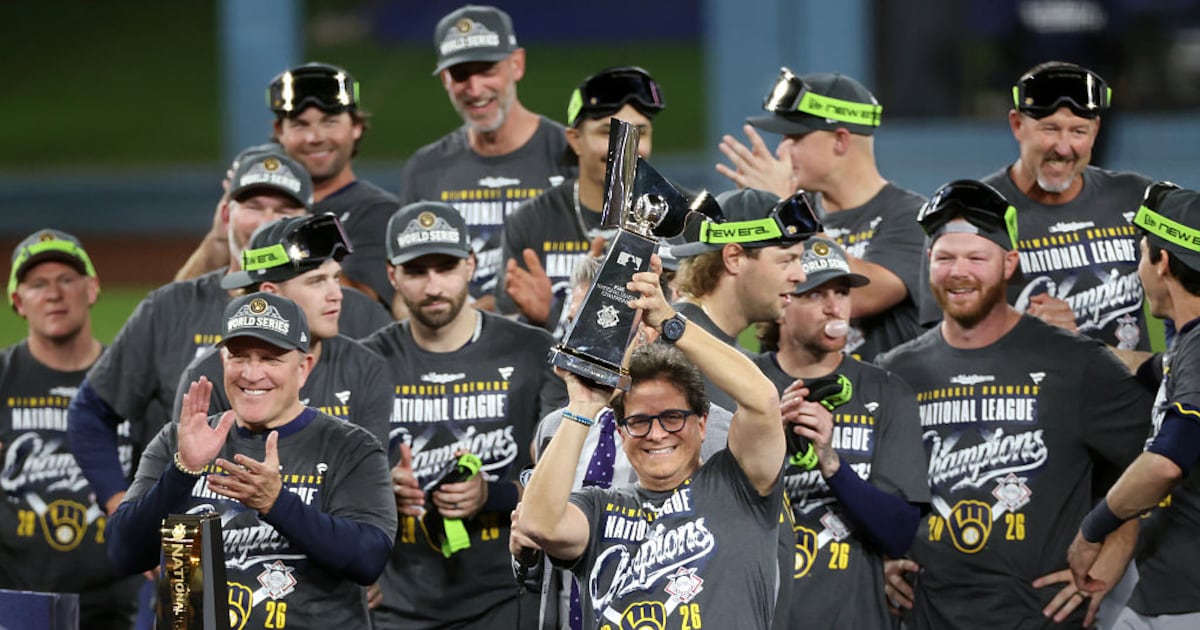 Ticket prices for Milwaukee Brewers World Series Games 1-2 in Milwaukee soar