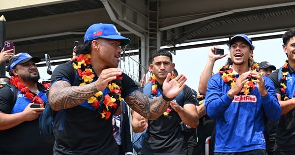 RLWC26: Bria To'o, Jarome Luai feted like heroes as Toa Samoa arrive in PNG for IRL Rugby League World Cup 2026 match
