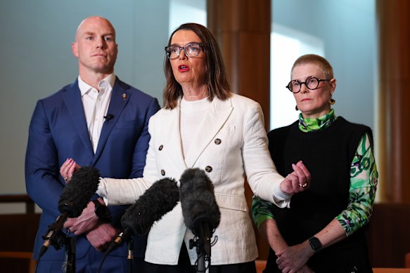 Senator David Pocock, Shadow Minister for Health and Aged Care Senator Anne Ruston and Senator Penny Allman-Payne all  voted to discharge the bill. 