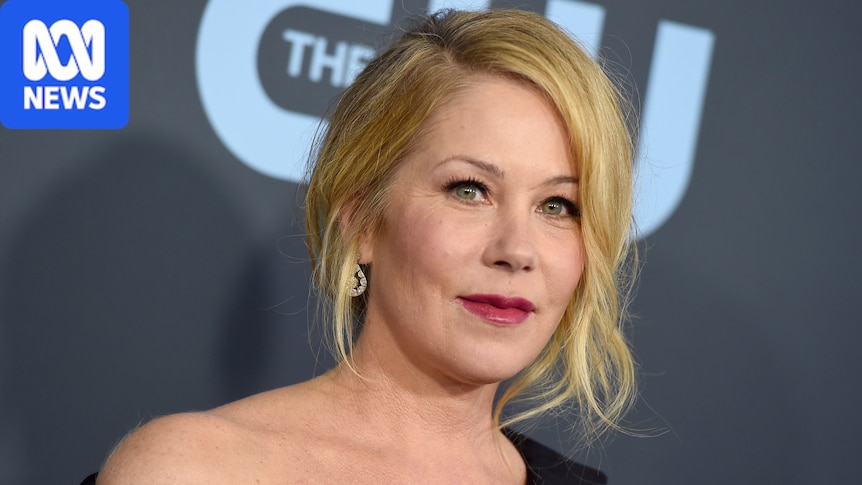 Christina Applegate says she was misdiagnosed with MS