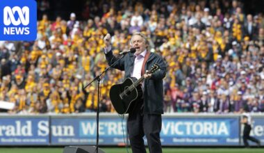 Up There Cazaly singer Mike Brady almost missed AFL grand final due to fall