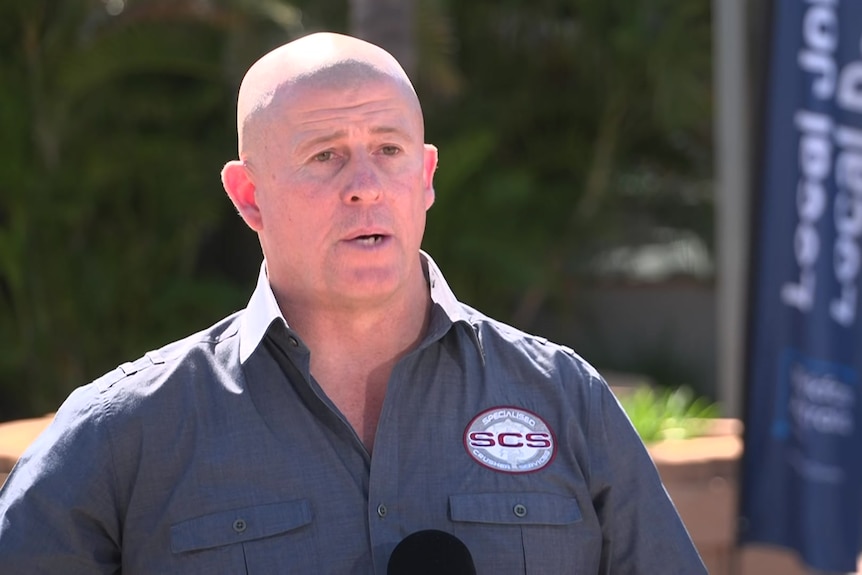 A man at an employment event.