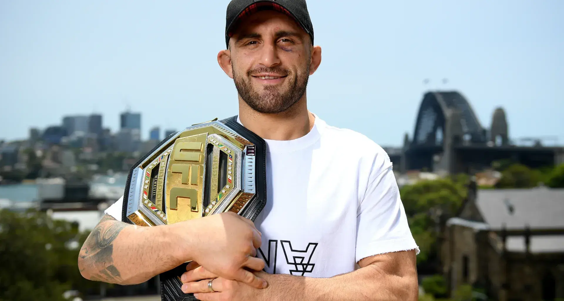 arman-tsarukyan-vs-dillon-danis