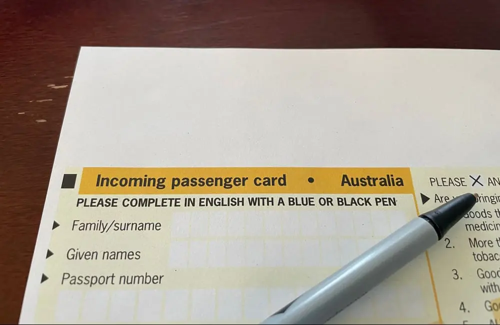 Australia's incoming-passenger card (Image Jenari / Shutterstock)