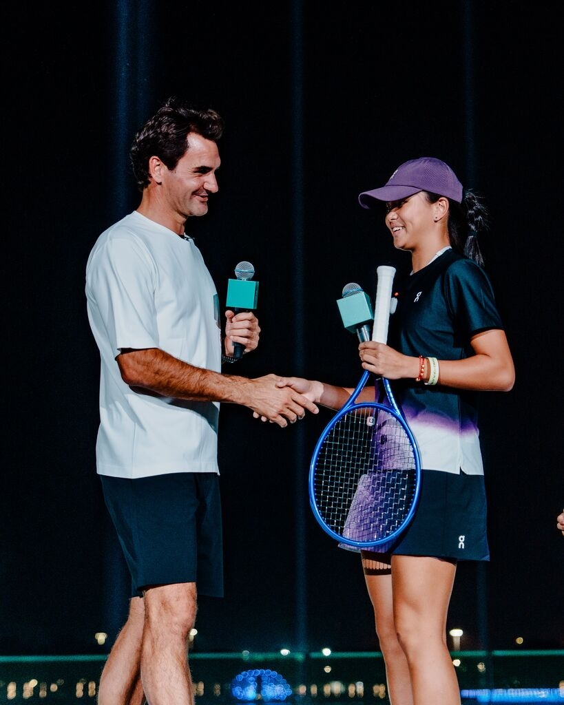 Federer Chinese Player On