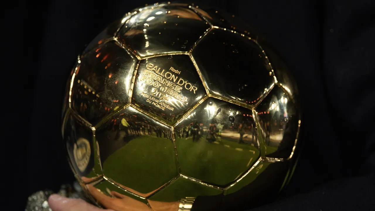 Can players outside Europe win the Ballon d'Or? How France Football award eligibility works image