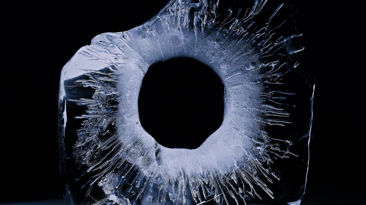 A New 'Super Ice' Is 10 Times Stronger, Bringing It Close to The Strength of Concrete : ScienceAlert