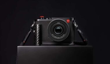 Leica's $14,190 Formula 1 Camera Adds a Carbon Fibre Wireless-Charging Grip and All-Black Microvelour Covering