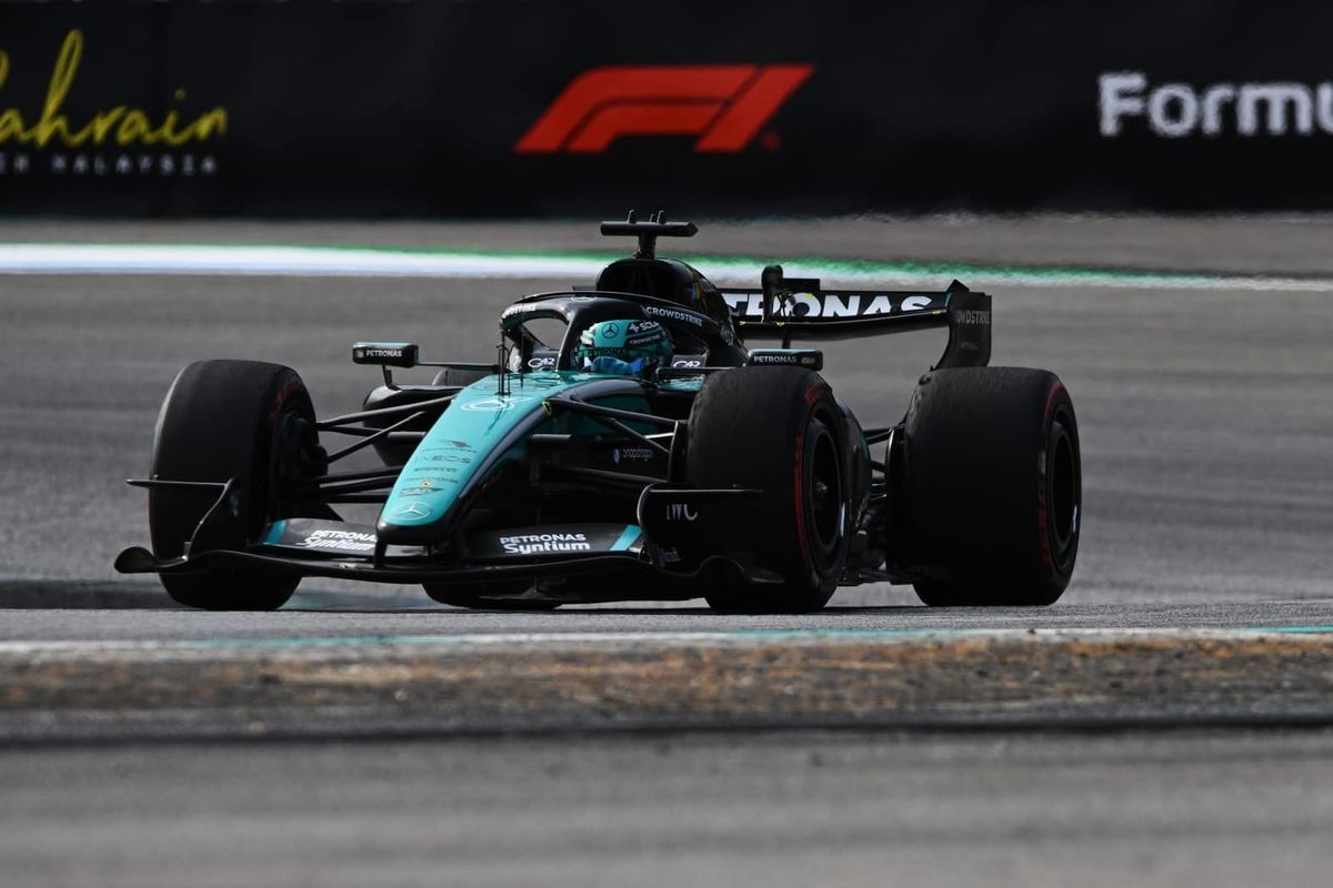 Mercedes to run old + new car spec in Singapore amid upgrade doubts