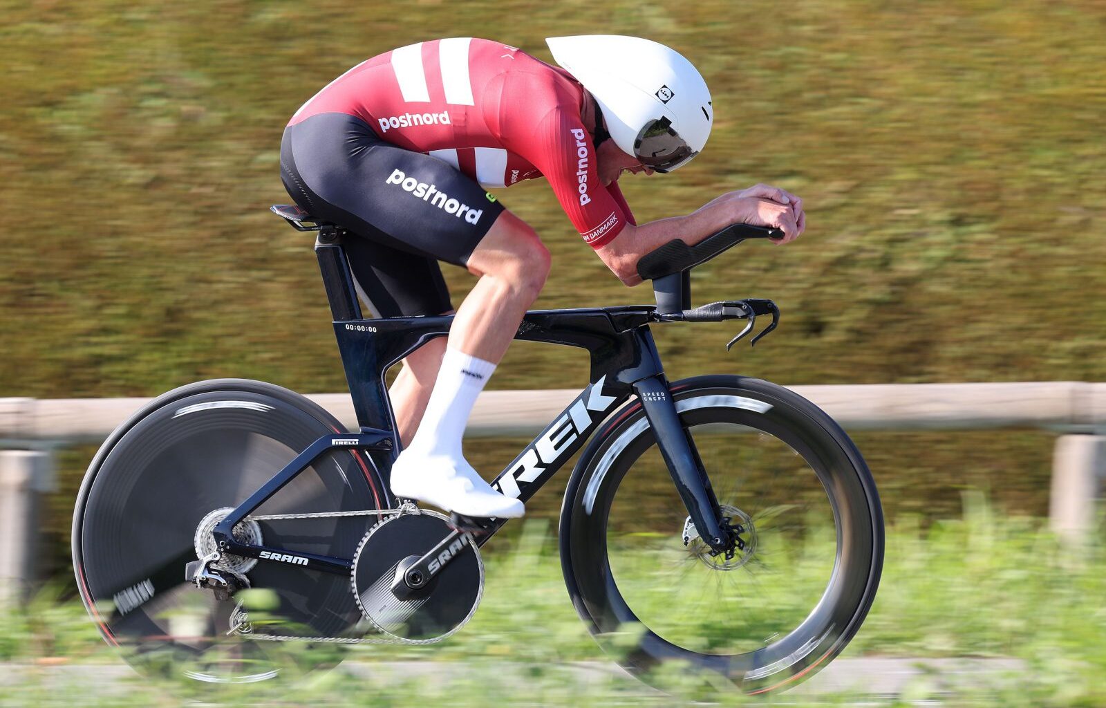 12 angry Danes: Mads Pedersen and other athletes sue HBO