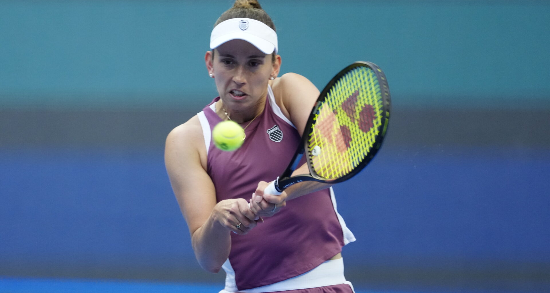 Mertens beats Gauff for first time in six meetings to make Beijing quarters