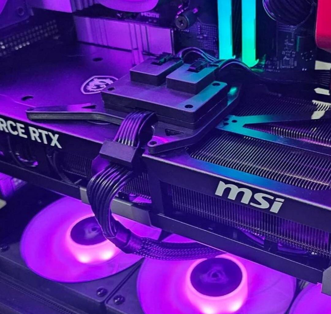 Modder lessens Nvidia RTX 5090 12V-2x6 cable load with dual 8-pin connector add-on