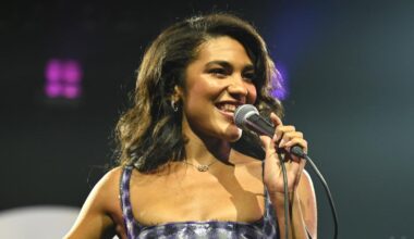Olivia Dean’s ‘The Art Of Loving’ Returns to No. 1 on ARIA Chart
