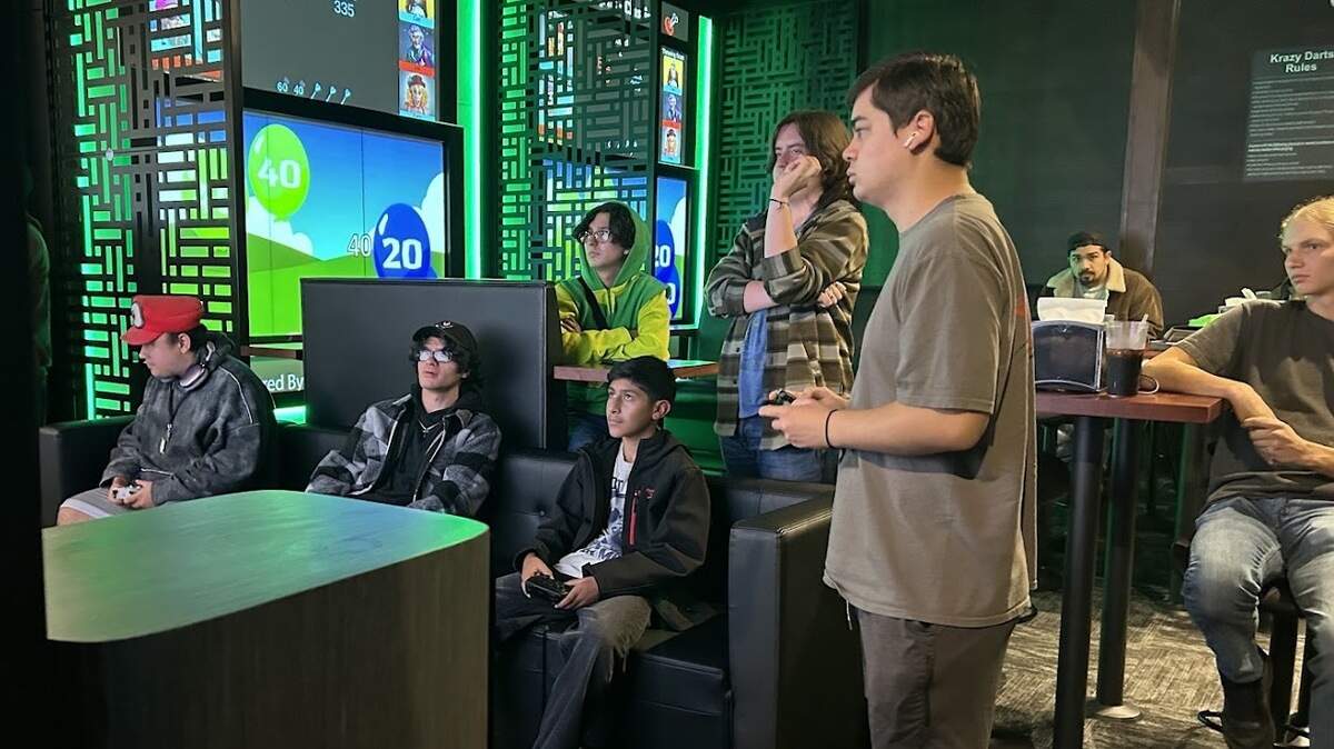 Fresno’s new VR arcade offers games, food and drinks