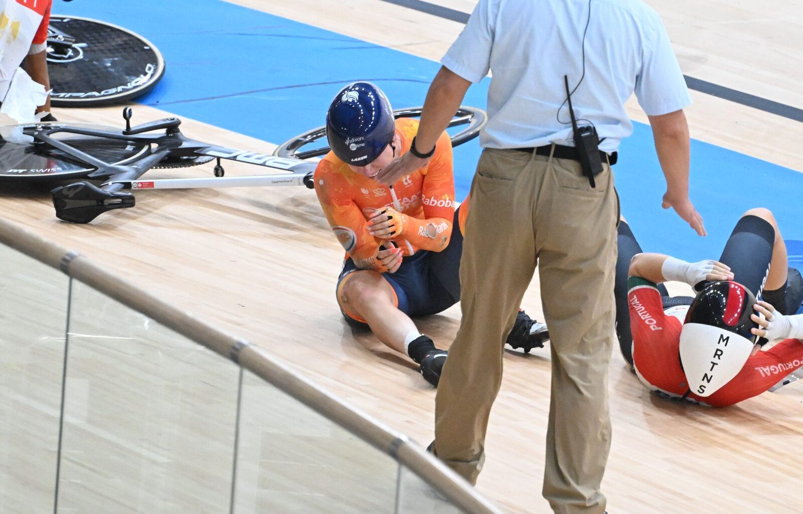 Medical update for Lorena Wiebes after brutal track worlds crash