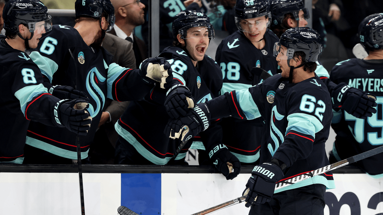 Montour scores in final minute, Kraken recover to edge Maple Leafs