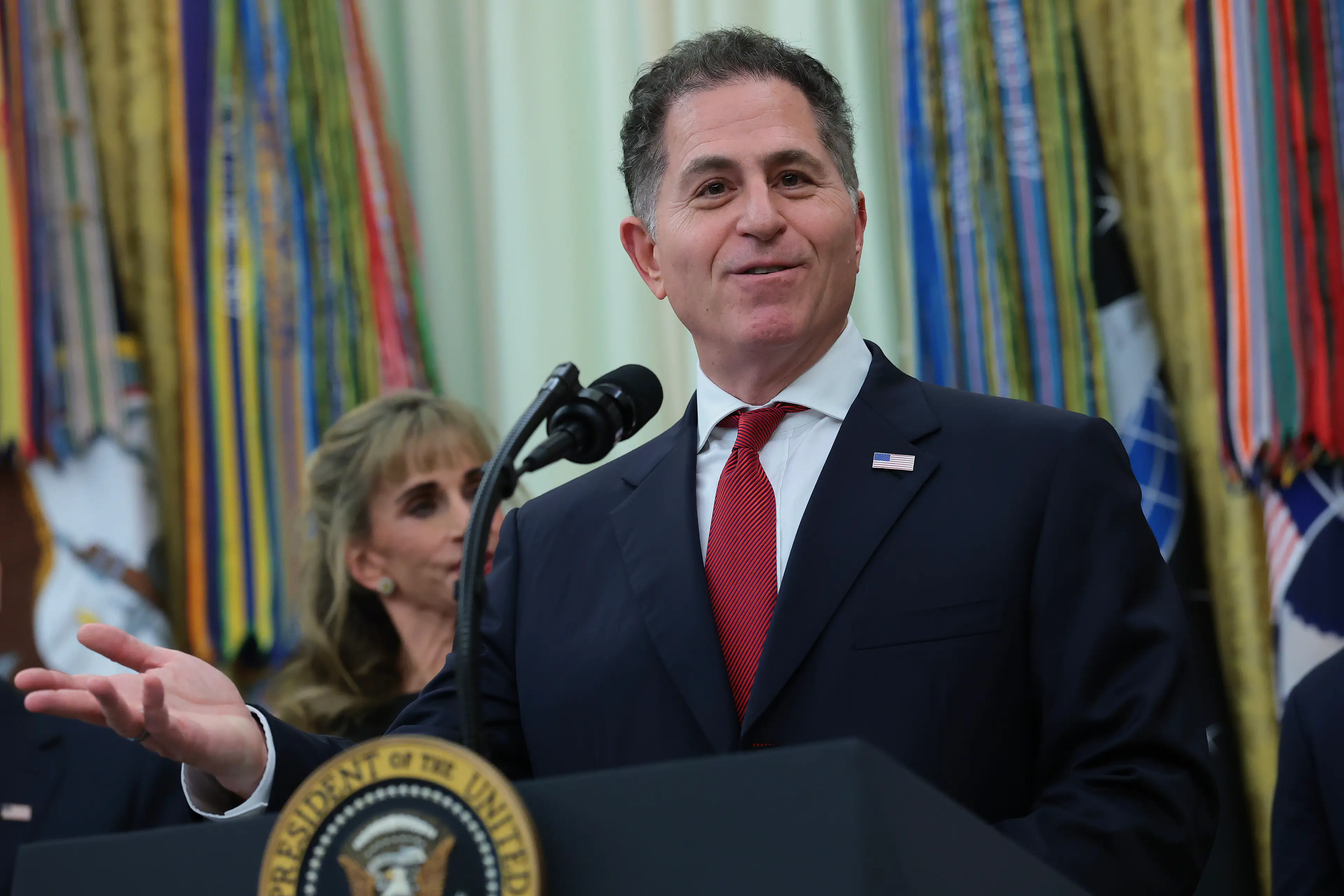 Michael Dell has reshared several tweets defending his wife Susan (Anna Moneymaker/Getty Images)