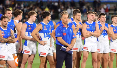 North Melbourne Kangaroos make huge call on next coach as figure flies to Melbourne