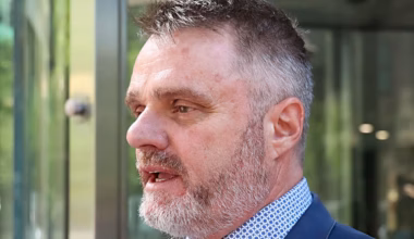 Former actor Damien Richardson to perform 100 hours of unpaid community work for Nazi gesture