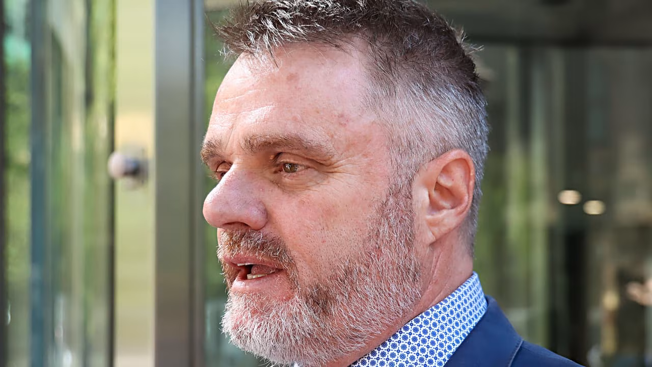 Former actor Damien Richardson to perform 100 hours of unpaid community work for Nazi gesture