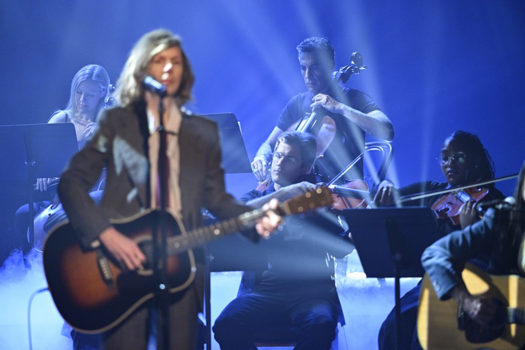 Beck Supported by Sacha Baron Cohen For ‘Tonight Show’ Performance