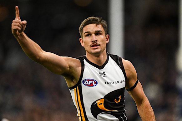 Sam Butler will join the Suns this week. 