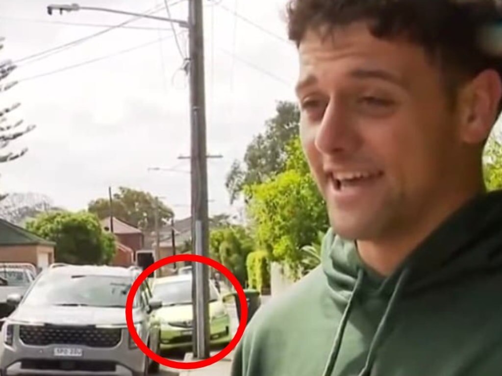 Council fines entire street for parking on kerb