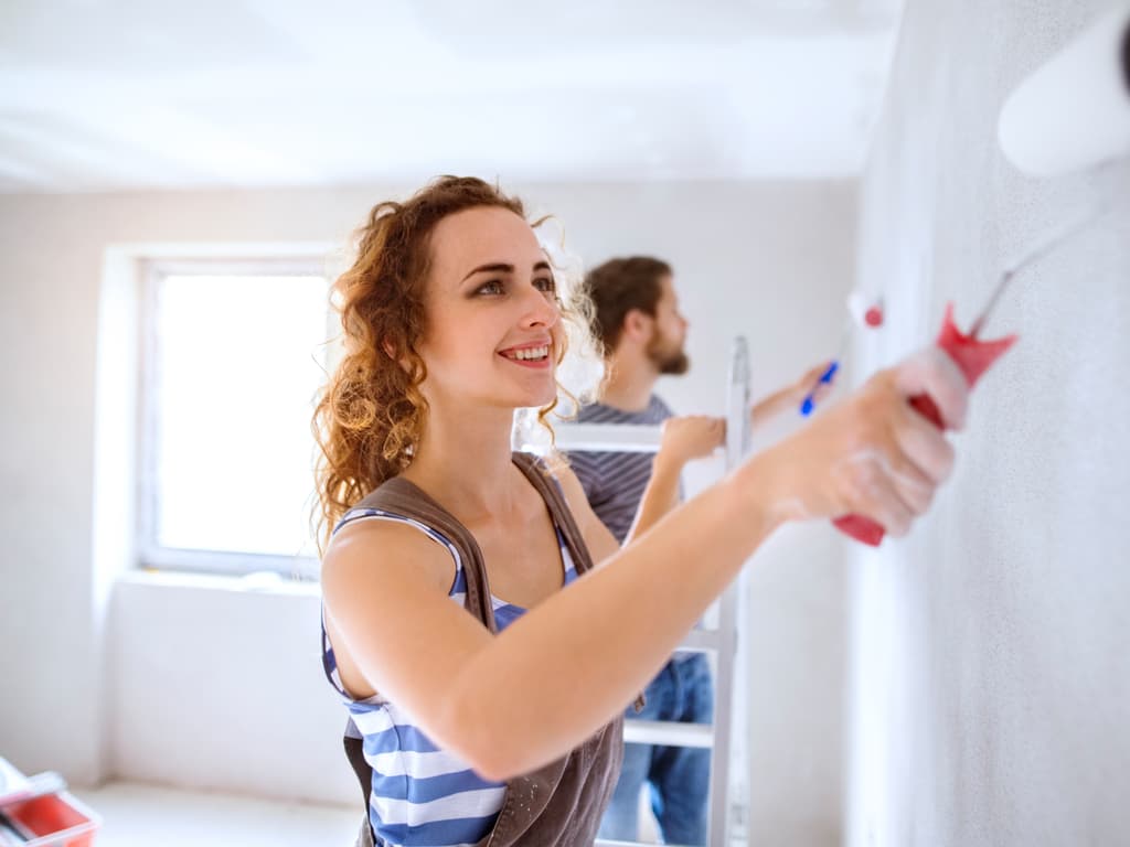 Rate rises prompt Aussies to choose DIY over moving